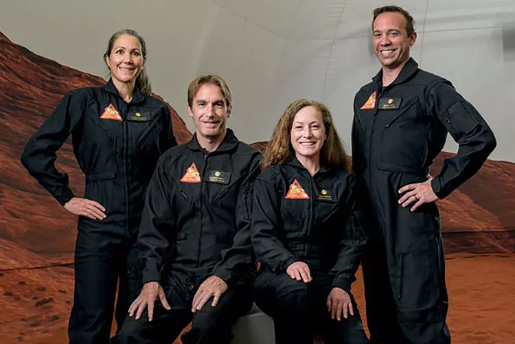 NASA's CHAPEA Mission crew members