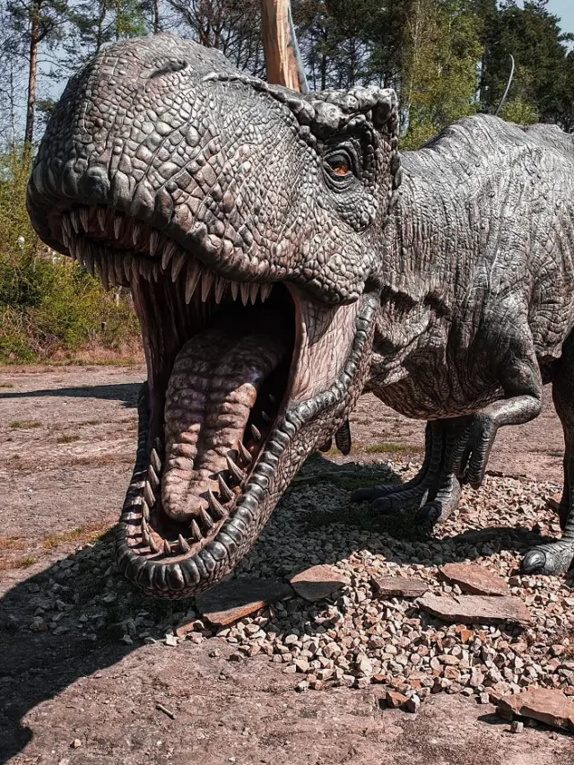 10 Most Famous Dinosaur Species
