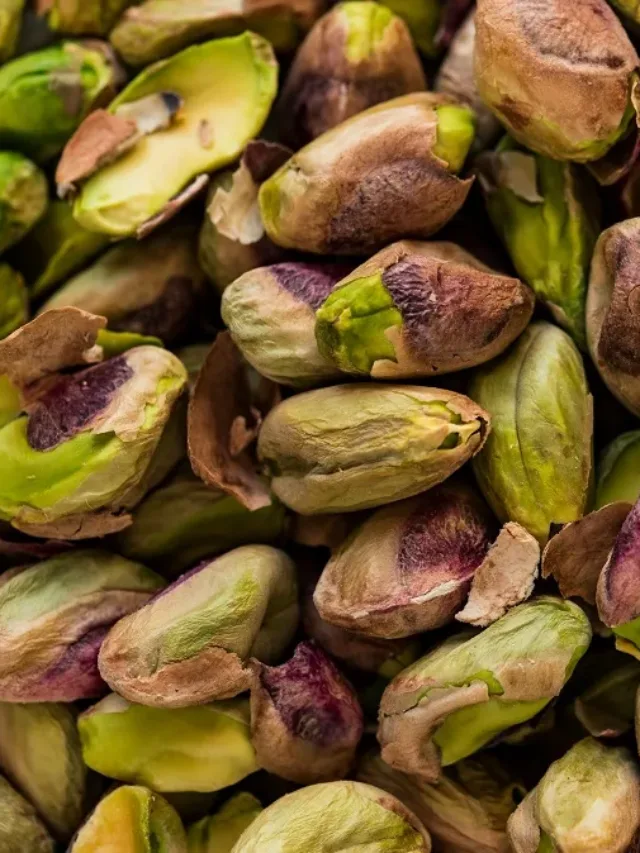 6 Health Benefits of Eating a Handful of Pistachio