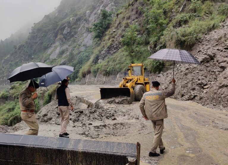 Himachal Pradesh Ravaged: Deadly Landslides, Heavy Rain Kill 5, Shut Chandigarh-Manali Highway