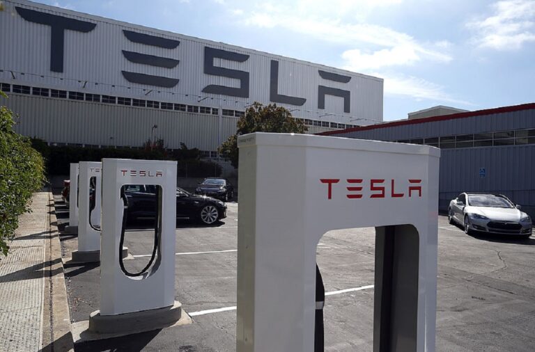 Telsa Motors Opens New "Supercharger" Station In Fremont, California