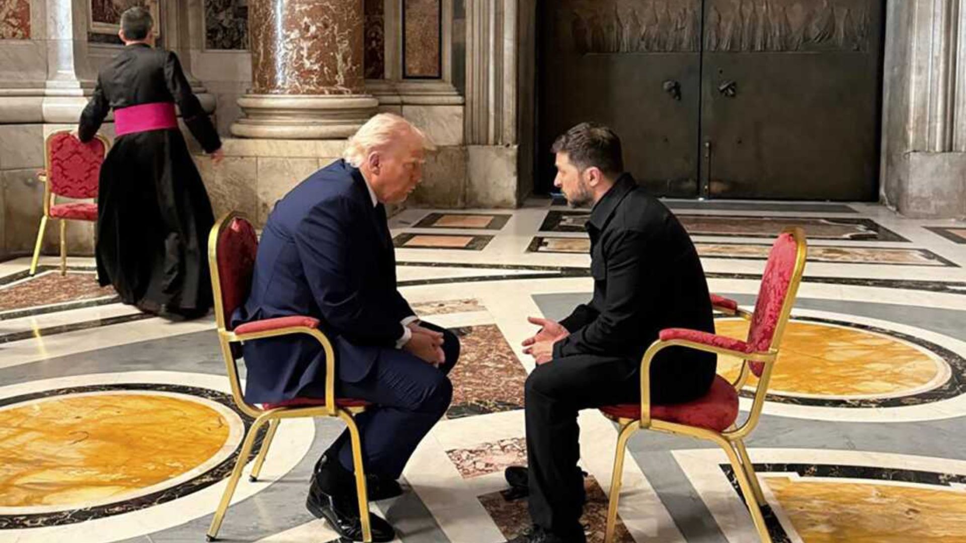 Trump Questions Putin’s Willingness for Peace After Meeting Zelenskyy at Vatican