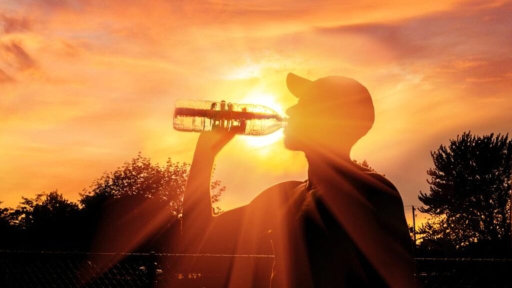 Delhi Swelters Under Intense Heatwave as Temperatures Soar Above 45°C