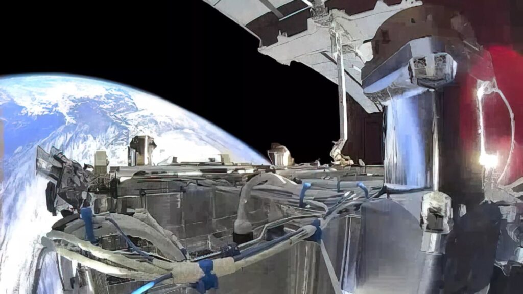 U.S. Air Force Considers SpaceX Starshield for Satellite Network, Pauses Key Procurement Program