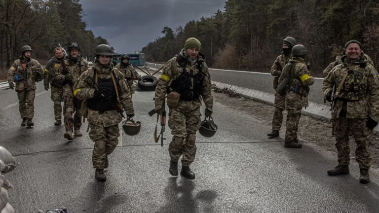 Ukraine Denies Russian Claim of Troop Advance into Dnipropetrovsk; Prisoner Swap Talks Progress