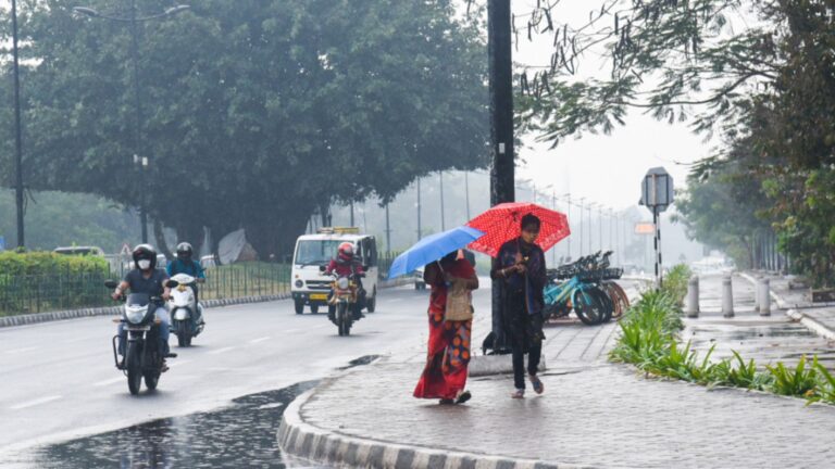 IMD Issues Orange Alerts as Heavy Rainfall Batters Central and Western India