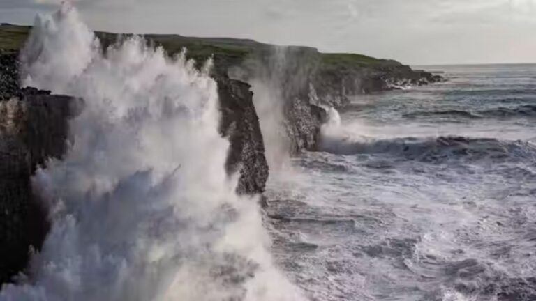 Ireland’s Changing Climate Rising Seas and Stronger Storms Pose Growing Risks