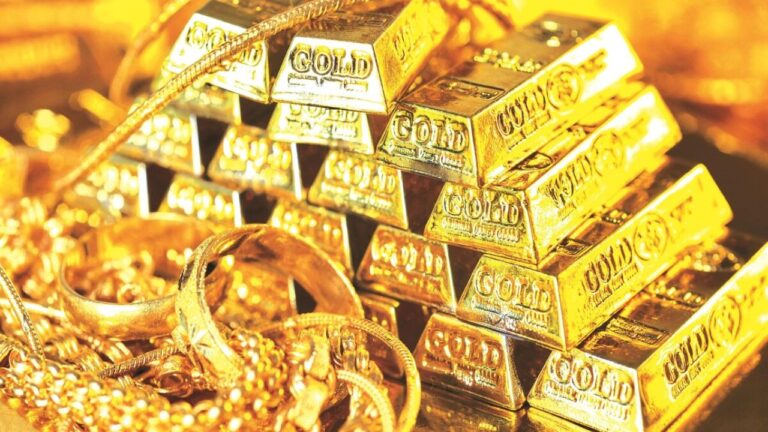 Gold Hits Four-Month High as Rate Cut Bets Boost Precious Metals; Silver Surges Past $40