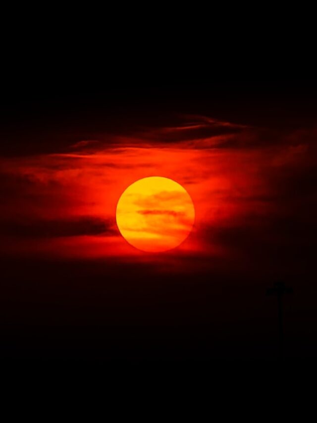 Blood Moon 2025: When & Where to Watch in India!